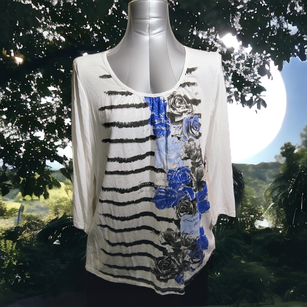 NEW DIRECTIONS | ✨💠 White Long Sleeve Tee w/ Floral Print | NWT ✨ size L